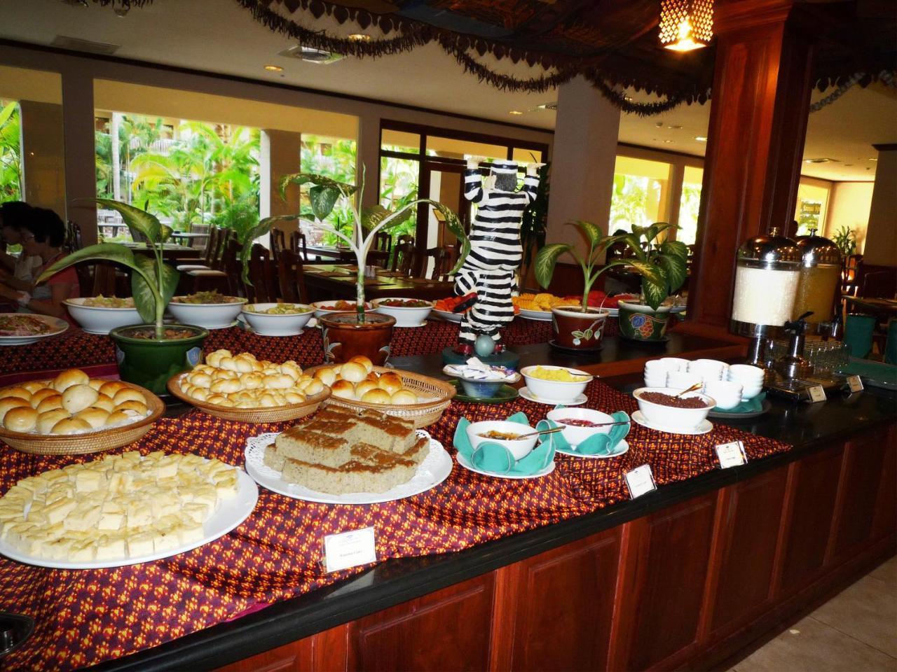 Angkor Howard Hotel Siem Reap Exterior foto